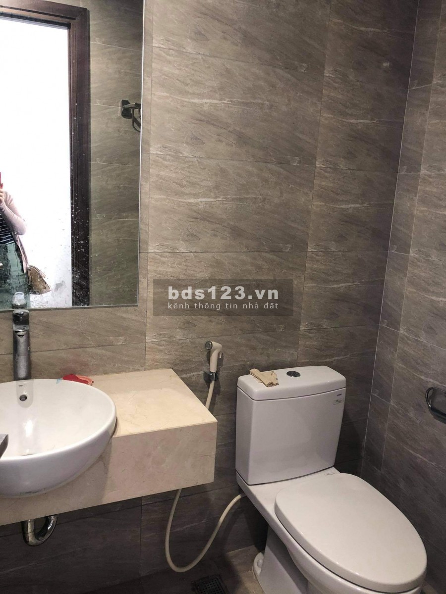 Chính chủ cho thuê căn hộ 2206 Green Pearl (2N, 80m2, 10tr/th, vào ngay), LH: 0912.396.400(MTG)