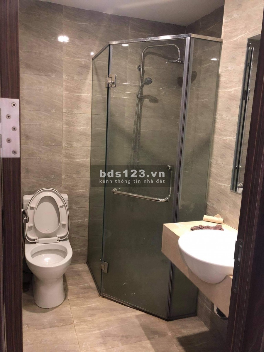 Chính chủ cho thuê căn hộ 2206 Green Pearl (2N, 80m2, 10tr/th, vào ngay), LH: 0912.396.400(MTG)