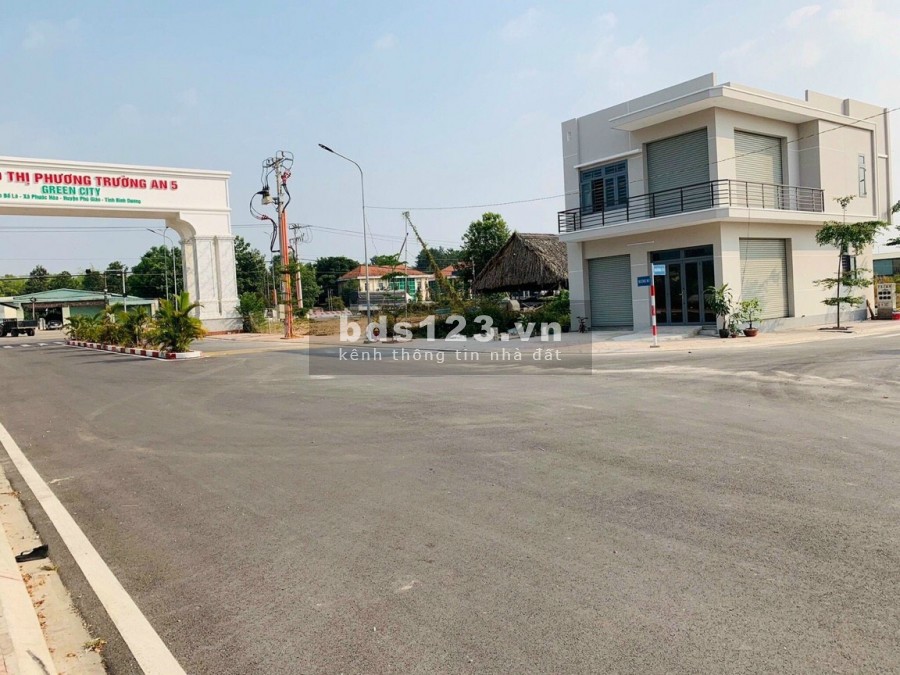 cần bán gấp thu hồi vốn 70m2/720tr sổ hồng , thổ cư 100%
