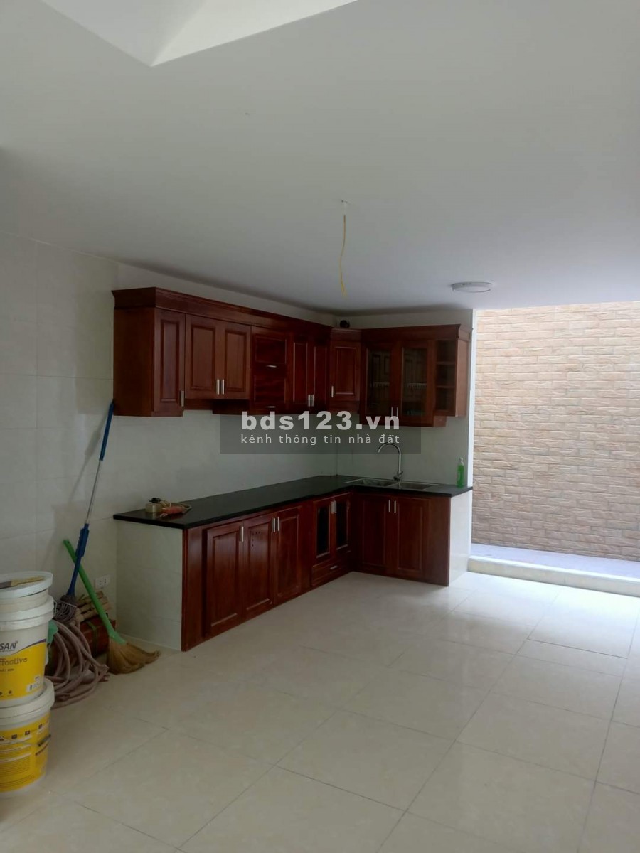 NHÀ LÔ GÓC Ô TÔ ĐỖ CỬA - KINH DOANH, PHAN TRỌNG TUỆ, THANH TRÌ 4.3 TỶ