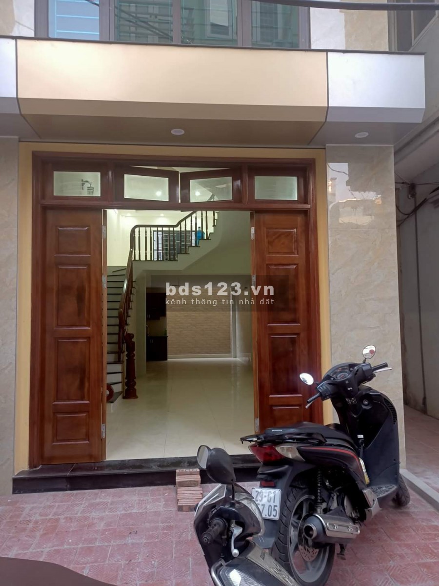 NHÀ LÔ GÓC Ô TÔ ĐỖ CỬA - KINH DOANH, PHAN TRỌNG TUỆ, THANH TRÌ 4.3 TỶ