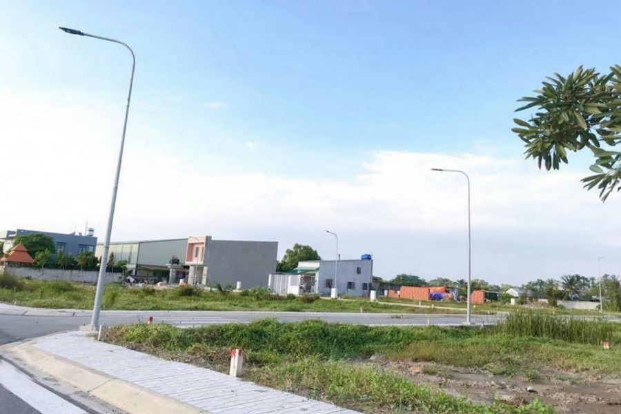 Kẹt tiền muốn bán nhanh lô đất trong KDC Xuyên Á Garden