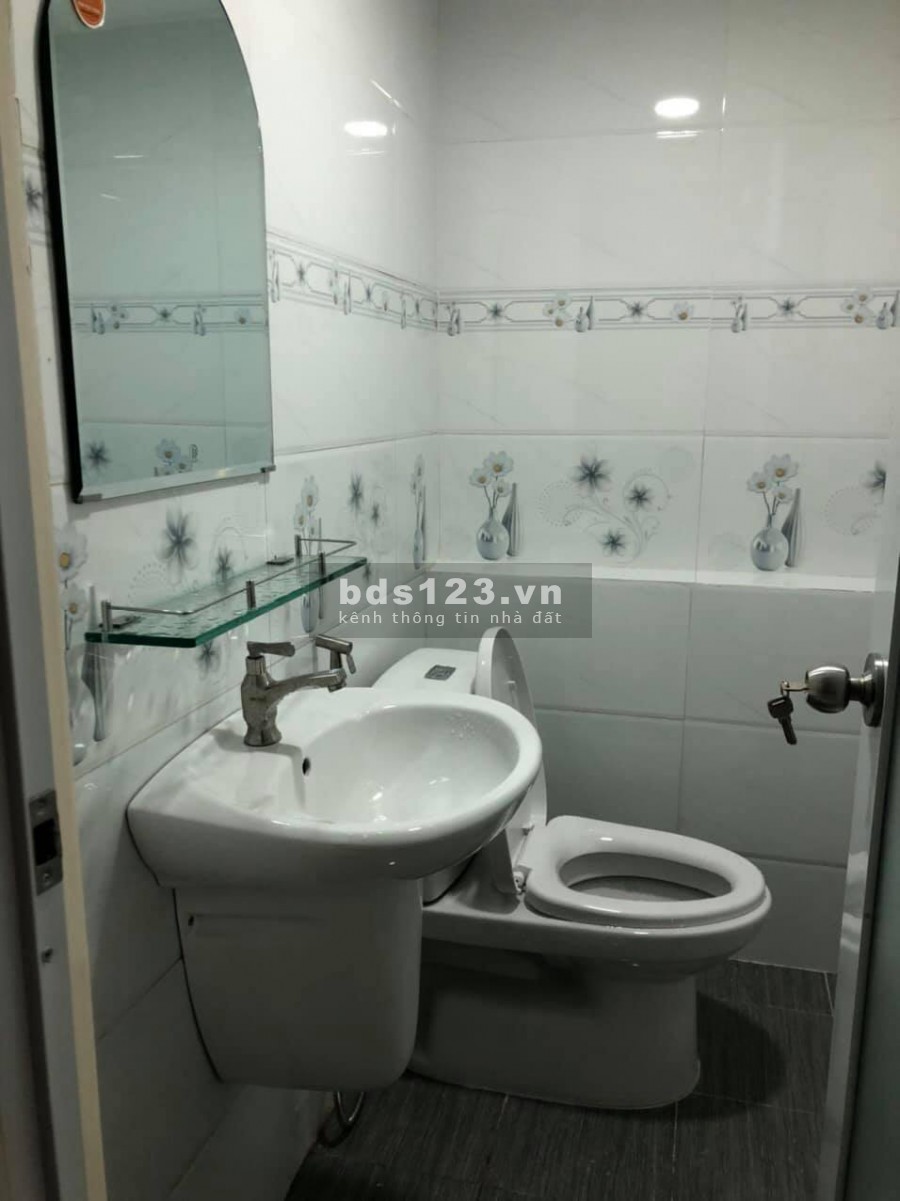 (Gò Vấp)Nhà bán cực gấp, hẻm 5m thông Lê Hoàng Phái, dt 55m2, 3 lầu chỉ 5.25 tỷ