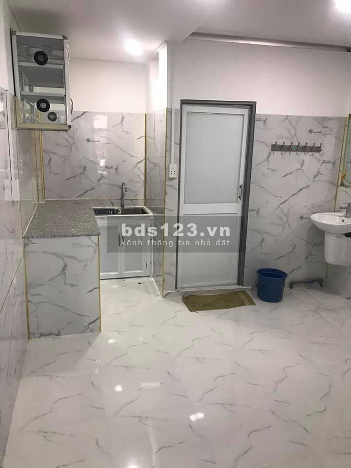 Chính chủ bán nhà Đồng Đen, quận Tân Bình, 32m2 gía 3 tỷ 5.