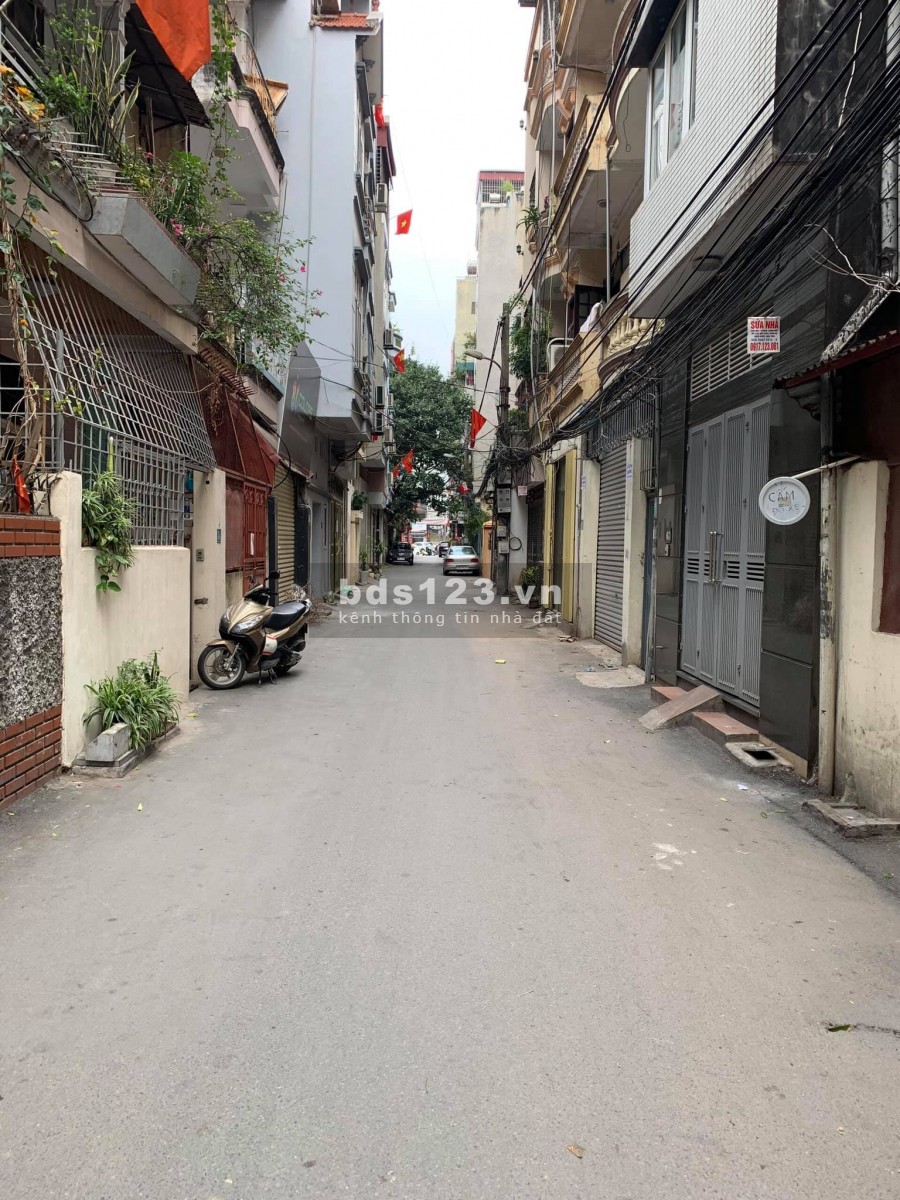 Siêu Hiếm, không có căn thứ 2 Nội Đô oto vào nhà 42m2*4T Dương Văn Bé nhỉnh 3 tỷ