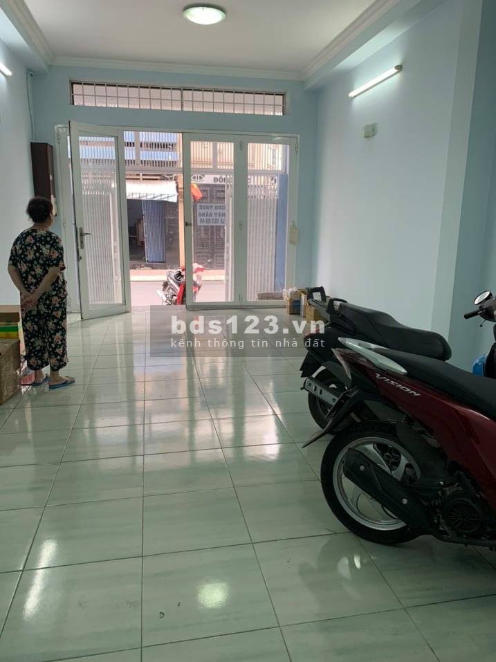 Cho thuê mặt bằng mặt tiền Mai Thị Lựu