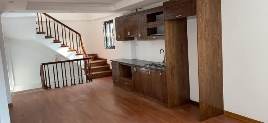 NHÀ TRẦN BÌNH, LÔ GÓC, Ô TÔ, 40M2, 6 Tầng, 3tỷ