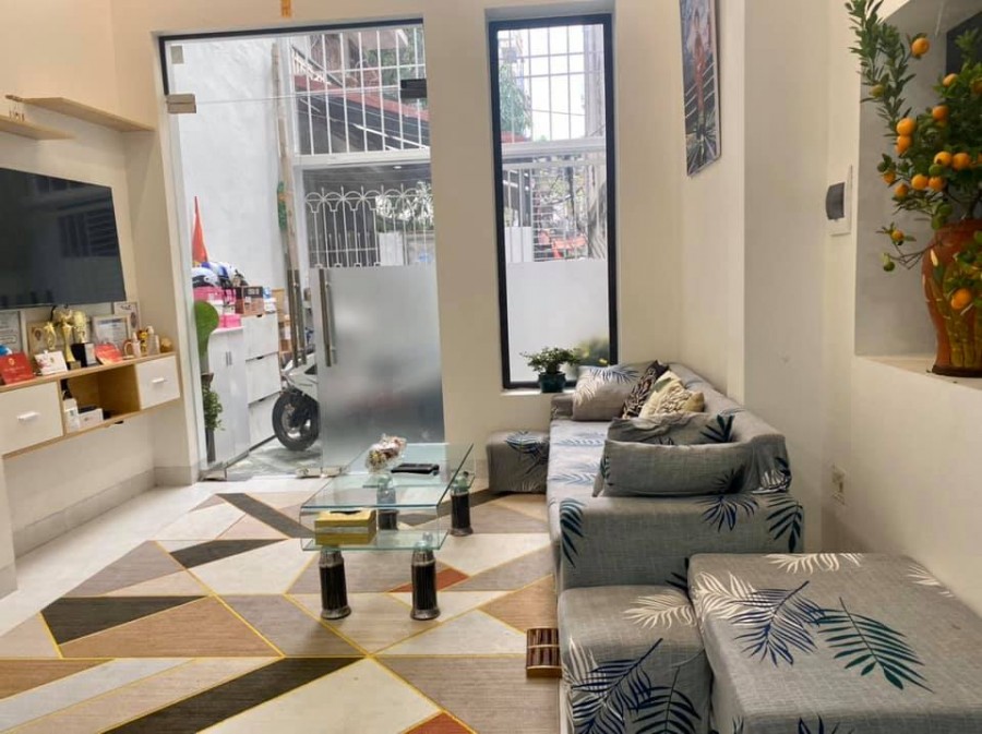 Hơn 4 Tỷ, Nhà Đẹp Ở Ngay, Tiện Ích Đầy Đủ, Bùi Xuân Trạch, Thanh Xuân, 60m2, 4 tầng.