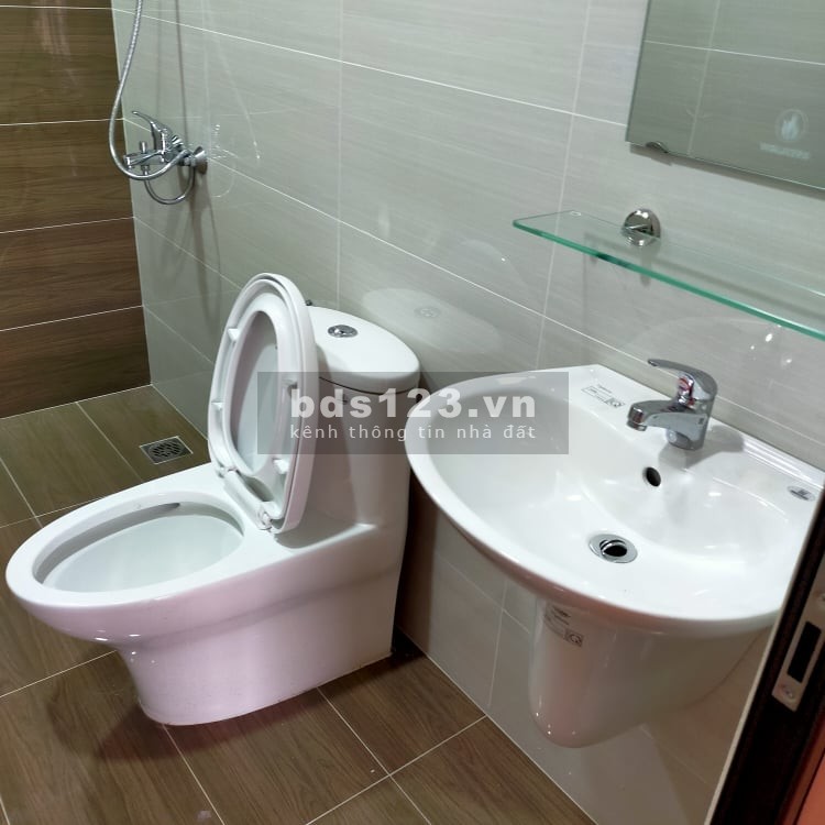 BÁN NHÀ Ở NGAY TẶNG NỘI THẤT CƠ BẢN.