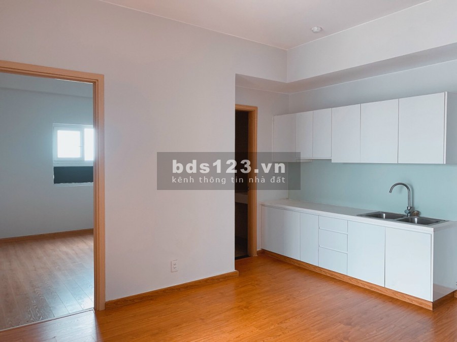 Cho thuê căn hộ chung cư 2 pn, 2 wc sạch đẹp có hồ bơi