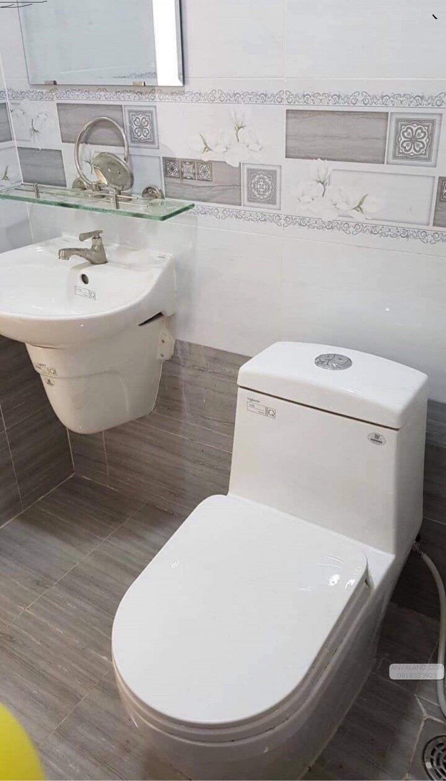 Bác sĩ Mở Phòng Khám bán nhà 220/9C Trần Bình Trọng, Phường 4, Quận 5, 3 lầu, 50m2, chỉ 6 tỷ 9