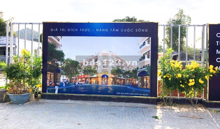 Nhà phố thương mại nhà liền kề