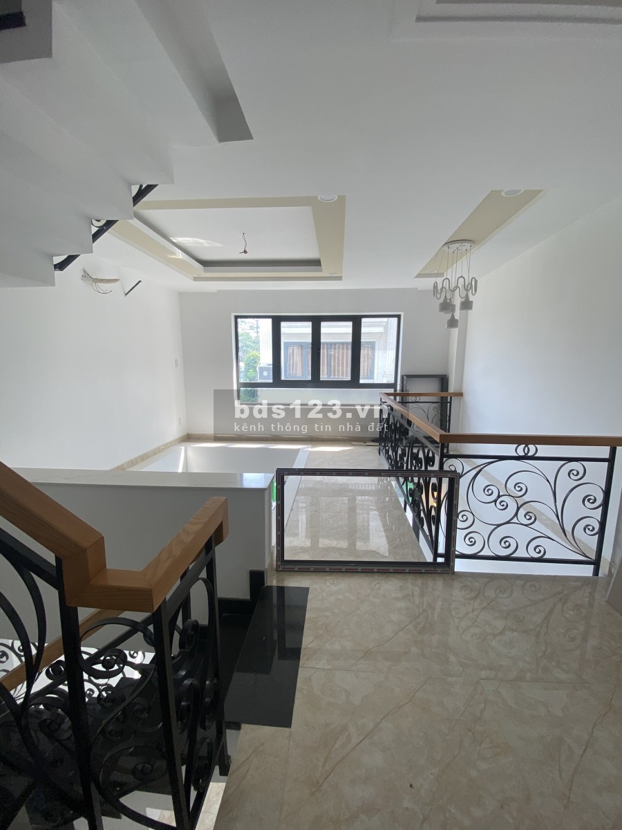 Nhà Mới Xây Bình Lợi 5x10 Trệt Lửng 3Lầu-ST Giá 22Tr/th