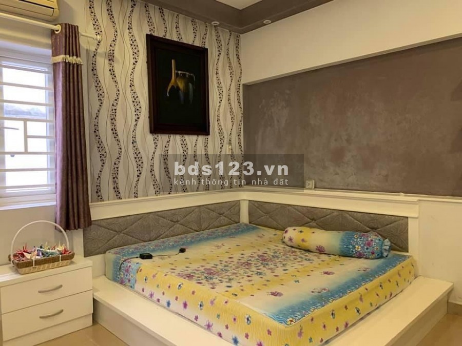 Bán nhà mặt tiền đường Vạn Kiếp P. Phước Tân TP Nha Trang 104m2 giá chỉ 9 tỉ
