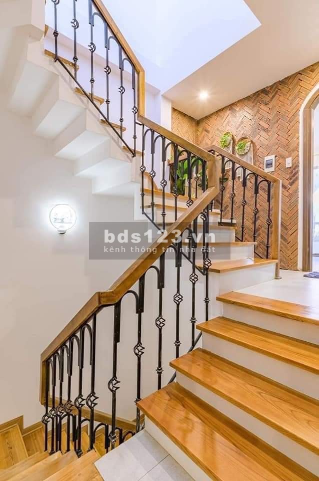 Bán nhà đường Cách Mạng Tháng 8 hẻm 5m, phường 5 Tân Bình, 80m2, 5 tấm giá 12 tỷ
