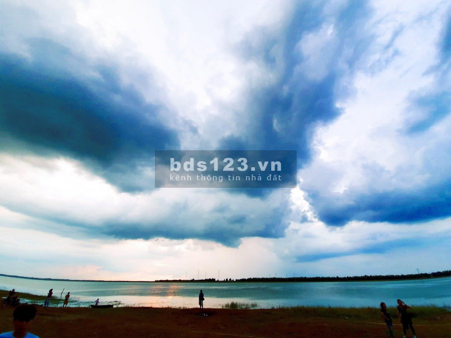 Bán Đất Hồ Dầu Tiếng giá Rẻ, view hồ Cực Đẹp