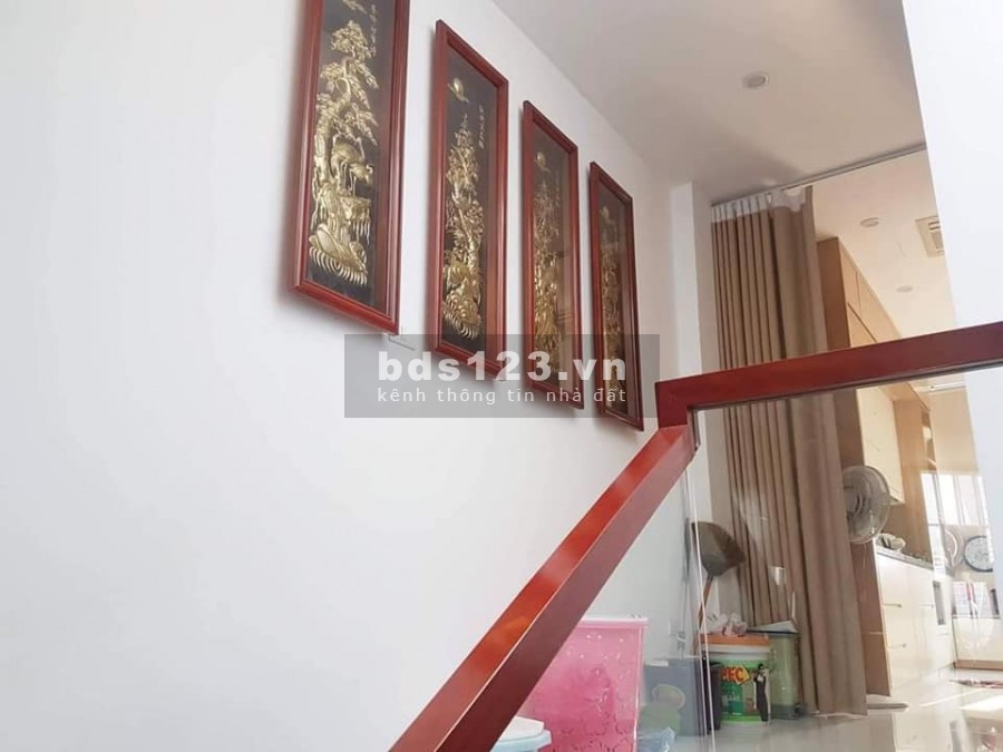 Bán nhà mặt phố kinh doanh sầm uất, thang máy, Khuất Duy Tiến, 52m2x7T, MT 5m, giá 16.5 tỷ CTL.