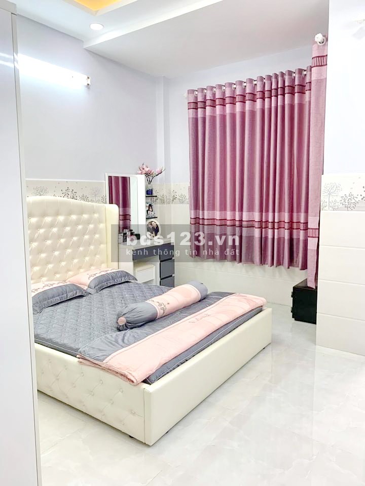 Bán nhà đẹp 2 lầu gần mặt tiền đường Hưng Phú Phường 10 Quận 8
