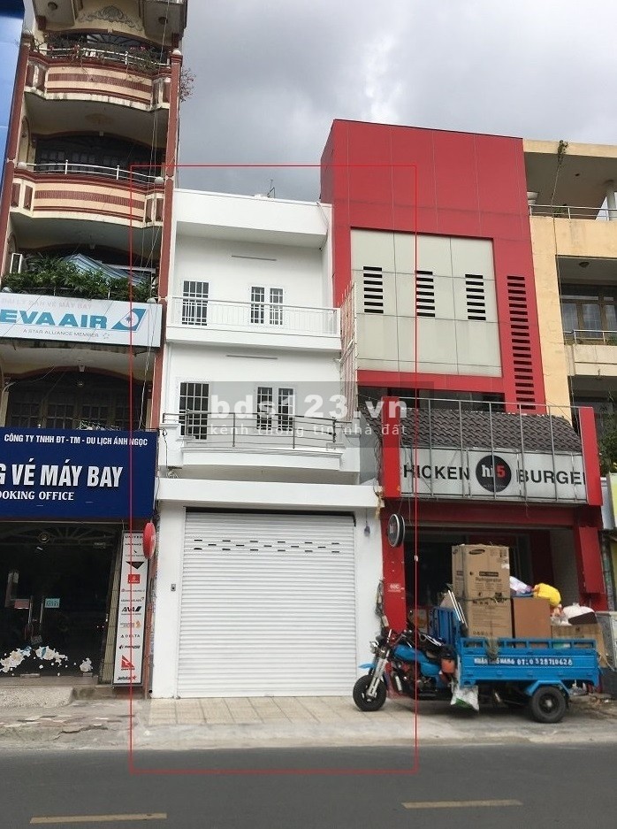 MT Nguyễn Thái Bình, gần vòng xoay, trường học