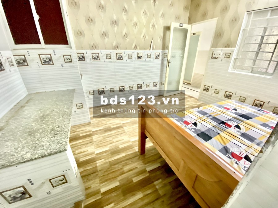 PHÒNG ĐẦY ĐỦ NỘI THẤT BAN CÔNG, MẶT TIỀN ĐƯỜNG, KHU DÂN CƯ ĐÔNG ĐÚC