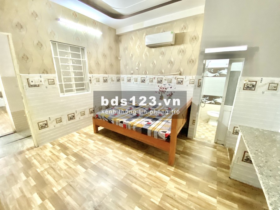 PHÒNG ĐẦY ĐỦ NỘI THẤT BAN CÔNG, MẶT TIỀN ĐƯỜNG, KHU DÂN CƯ ĐÔNG ĐÚC