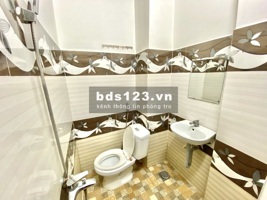 PHÒNG ĐẦY ĐỦ NỘI THẤT BAN CÔNG, MẶT TIỀN ĐƯỜNG, KHU DÂN CƯ ĐÔNG ĐÚC