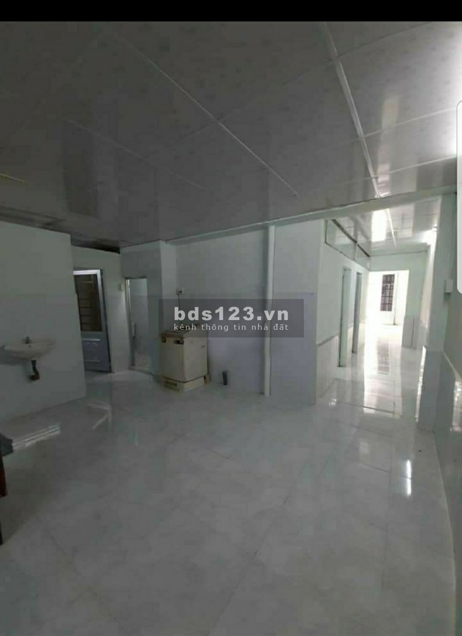 Nhà 3 phòng ngủ giá 8tr hẻm 198 Nguyễn Thị Thập, Quận 7