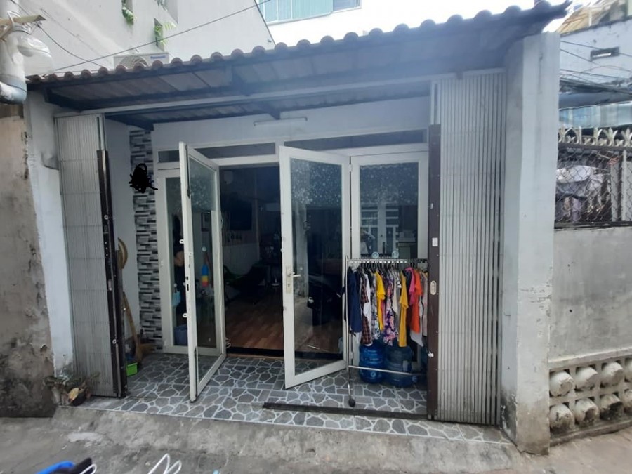 HIẾM! Ngang trên 4m ngay Hàng Xanh, chỉ 100tr/m2