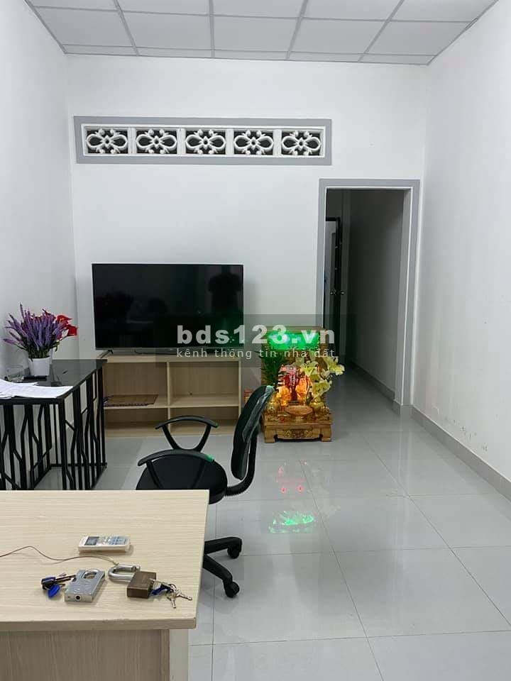 Bán Gấp Nhà Đẹp Nguyễn Sỹ Sách Tân Bình Hẻm XH 4.5m * 13 Giá 4 tỷ6 Tl