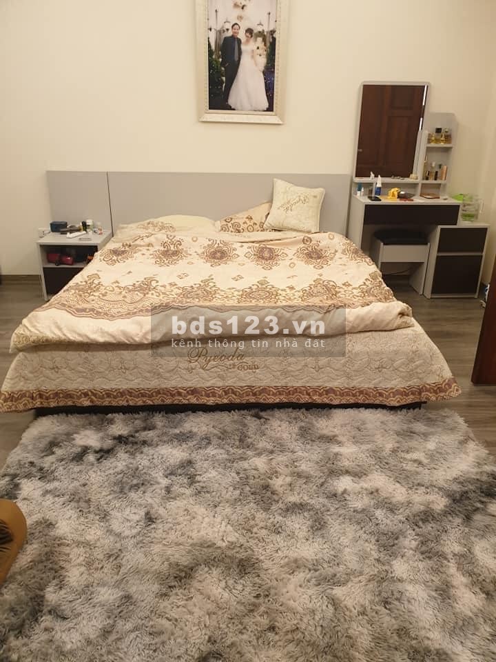 NHÀ CAO CẤP 5 TẦNG CẦU GIẤY, NGÕ NÔNG THÔNG THOÁNG, BÃI ĐỖ Ô TÔ, 52m2, MT: 4m.