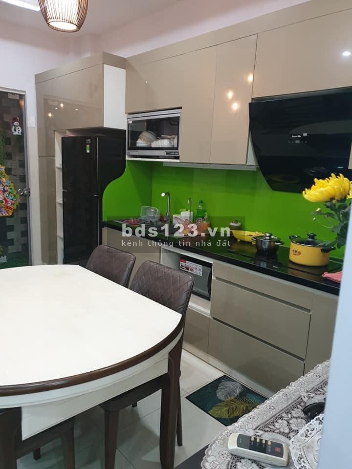 NHÀ CAO CẤP 5 TẦNG CẦU GIẤY, NGÕ NÔNG THÔNG THOÁNG, BÃI ĐỖ Ô TÔ, 52m2, MT: 4m.