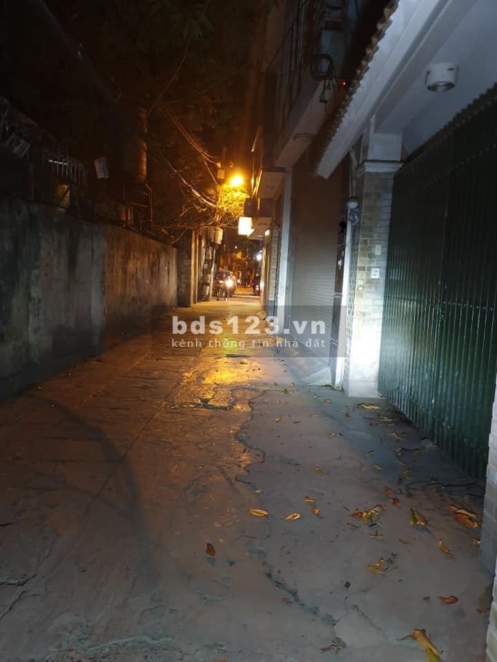 NHÀ CAO CẤP 5 TẦNG CẦU GIẤY, NGÕ NÔNG THÔNG THOÁNG, BÃI ĐỖ Ô TÔ, 52m2, MT: 4m.