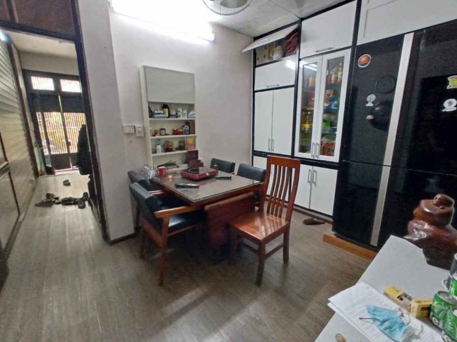 Bán nhà Yết Kiêu 42m2, 3.8 tỷ Hà Đông. an sinh tốt, nhà dân xây, tặng nội thất đẹp