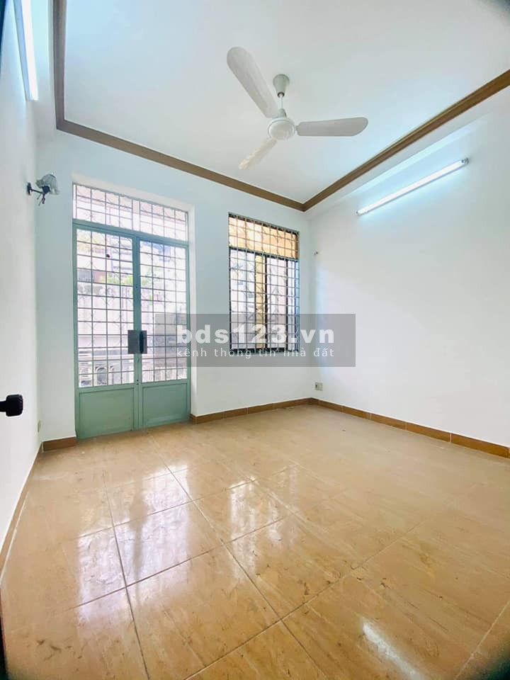 GẦN 40M2, 4 TẦNG BTCT GIỮA LÒNG PHÚ NHUẬN MÀ NHỈNH 4 TỶ - LÃI RỒNG HƠN 20TR/THÁNG