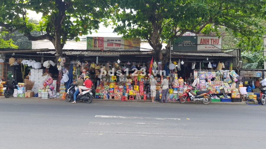 Mặt bằng 18 mét trung tâm xã Bình Sơn tỉnh lộ 769