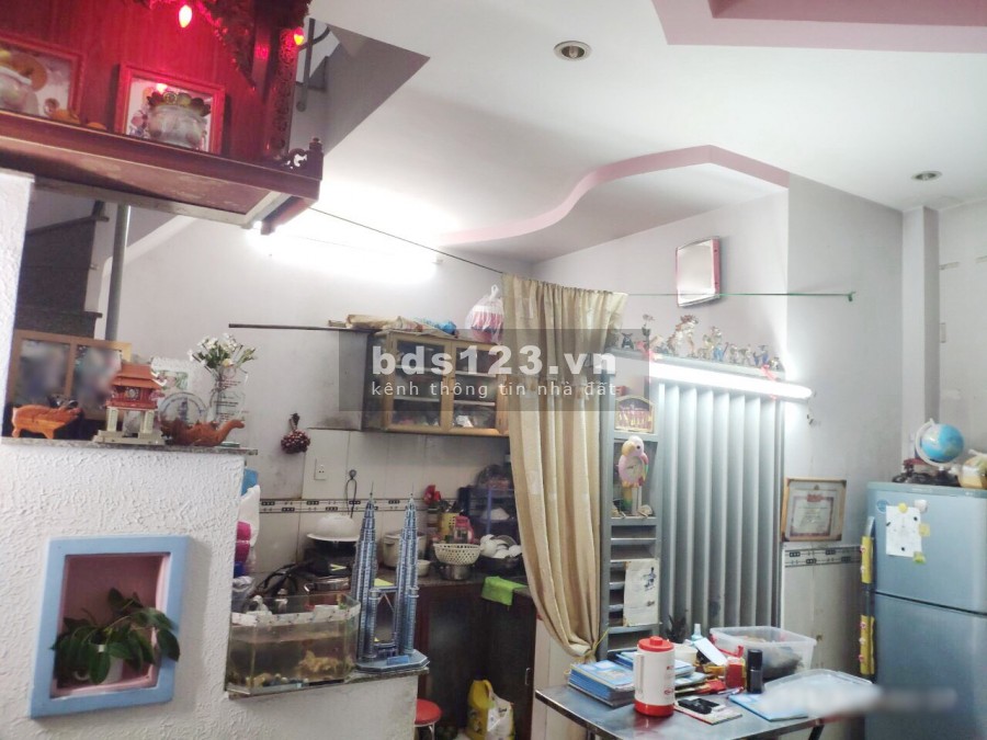 Nhà (2lầu/SHHC) gần mặt tiền đường Ba Đình P8 Q8