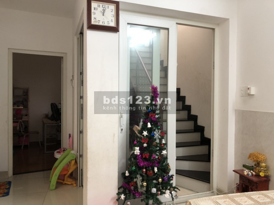 Nhà bán Quận Phú nhuận Chính chủ , dt : 46m2