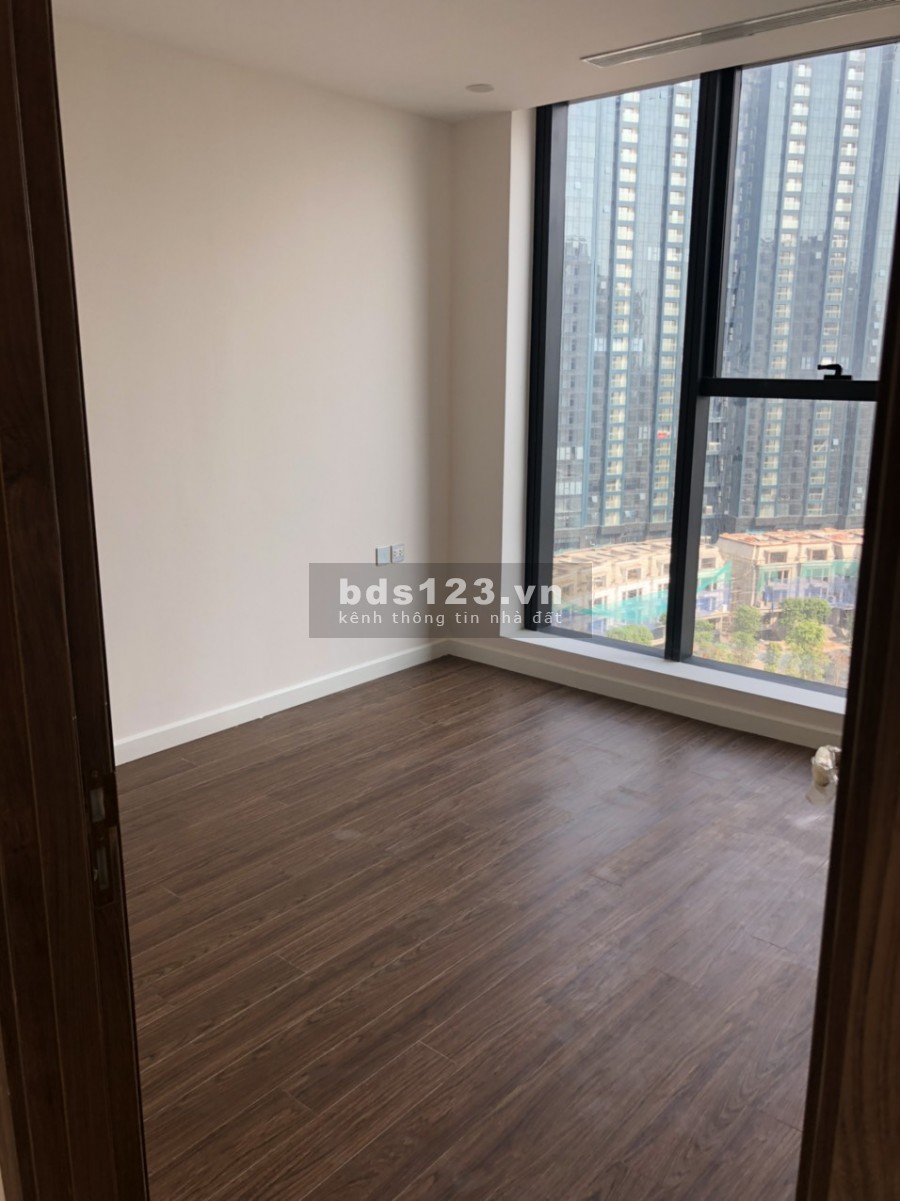 Chính chủ bán CHCC KĐT Resco Cổ Nhuế 104m căn góc 3PN thoáng mát nhà đẹp sđcc giá 1,9 tỷ 0988296228