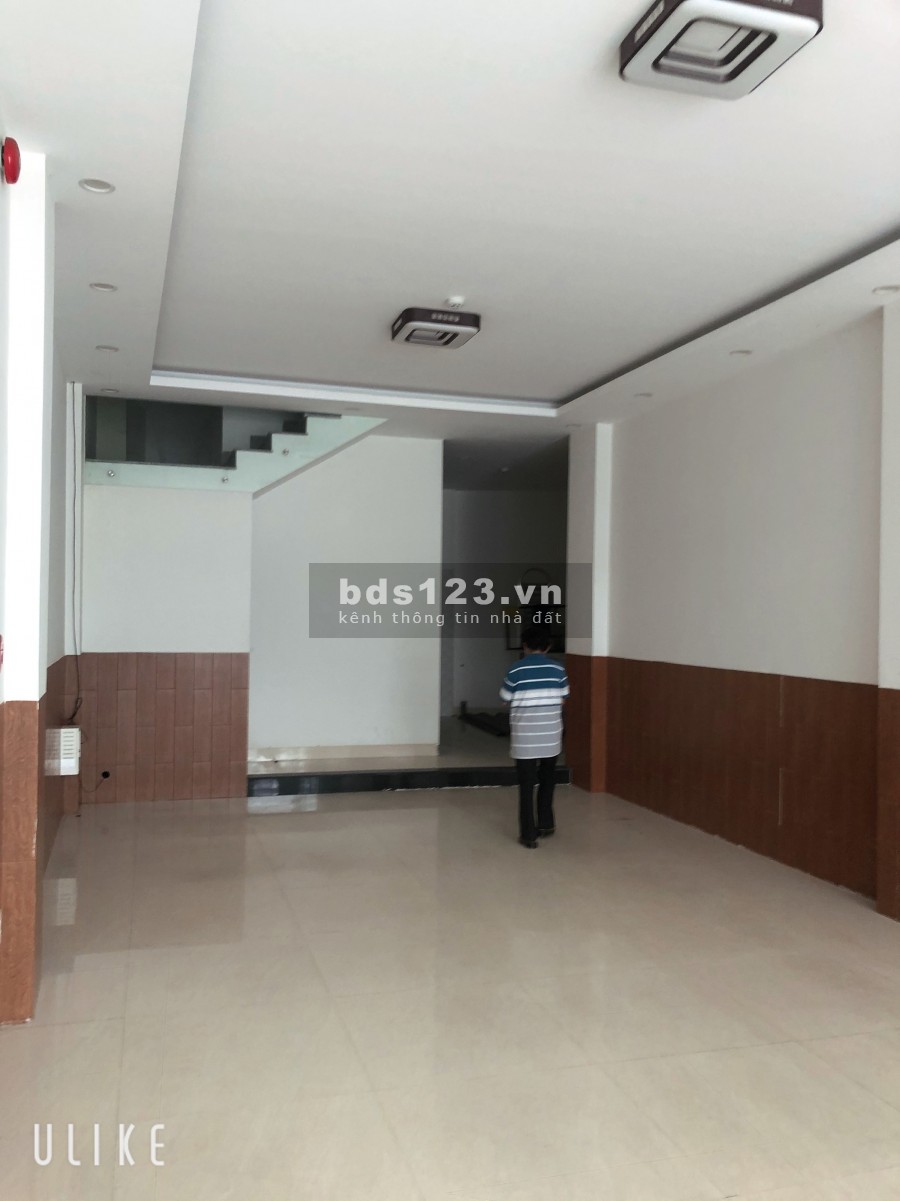 Cho thuê nhà mặt tiền quận thanh khê đà nẵng 5 tầng có cầu thang máy giá tốt