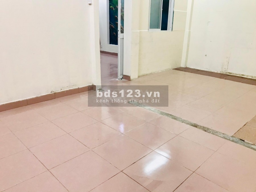 Cho thuê mặt bằng gần trường, 6x17, 3 gian, p13, tân bình, giá 14 triệu, 0938.764.277