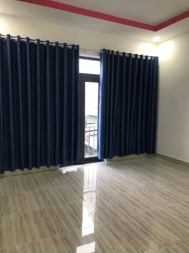 Hẻm xe tải Lạc Long Quân,gần chợ Tân Bình, 4 tầng,5 PN chỉ 6 tỷ 1(TL)