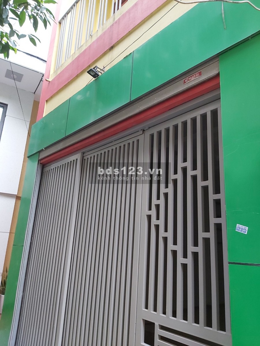 Hơn 4 tỷ lô góc, 37 mét vuông, có gara, phân lô bàn cờ Phùng Khoang