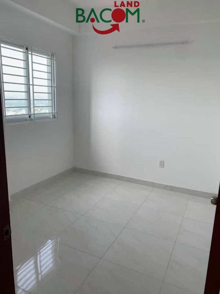 Cần bán gấp căn hộ Cường Thuận idico 62m2 căn Thương mại luôn