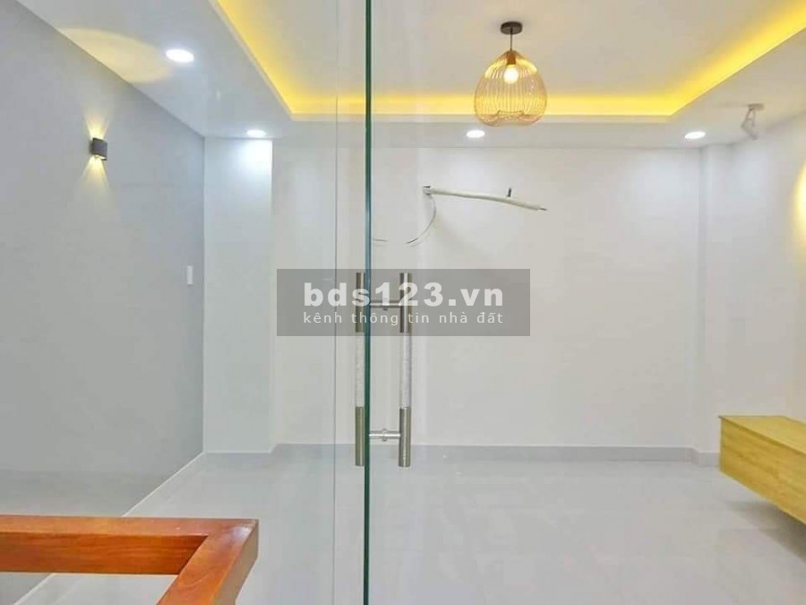 Nhà bán gấp! trệt lửng 2 lầu, 5pn, 4x12m, đường 6m 2 xẹc ngắn đường Cây Trâm