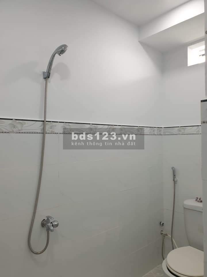 Nhà 3 phòng ngủ giá 10tr đường số 31 Tân kiểng, Quận 7