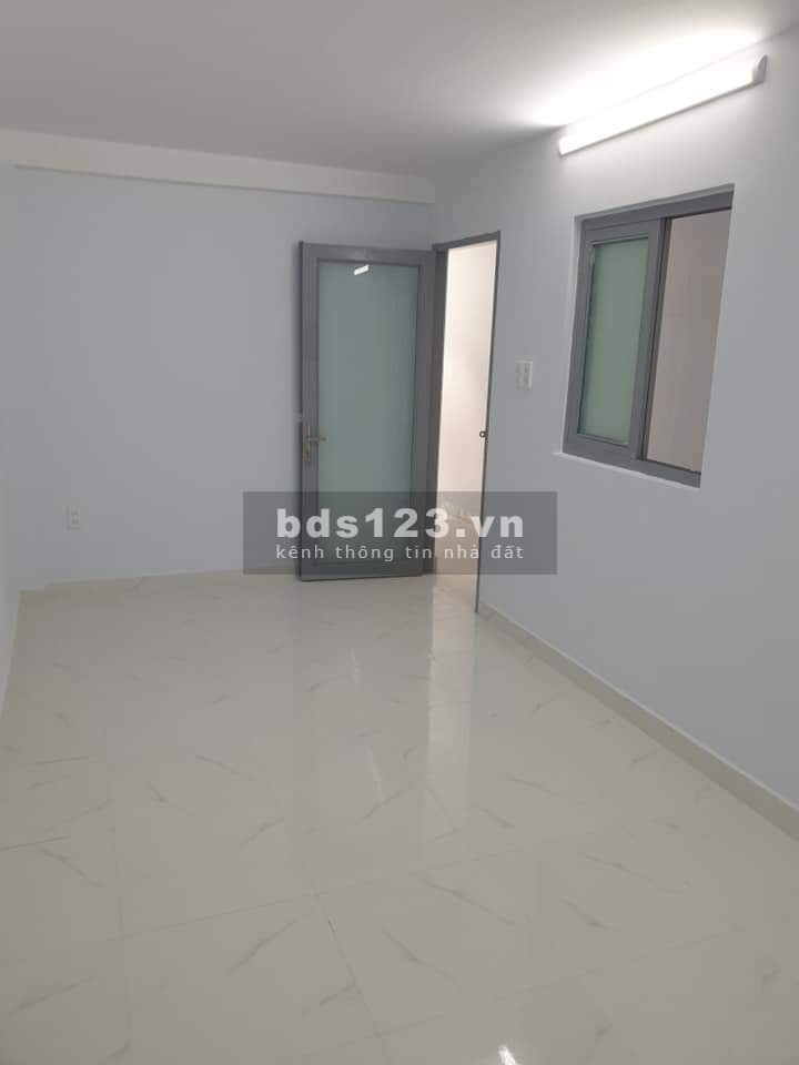 Nhà 3 phòng ngủ giá 10tr đường số 31 Tân kiểng, Quận 7