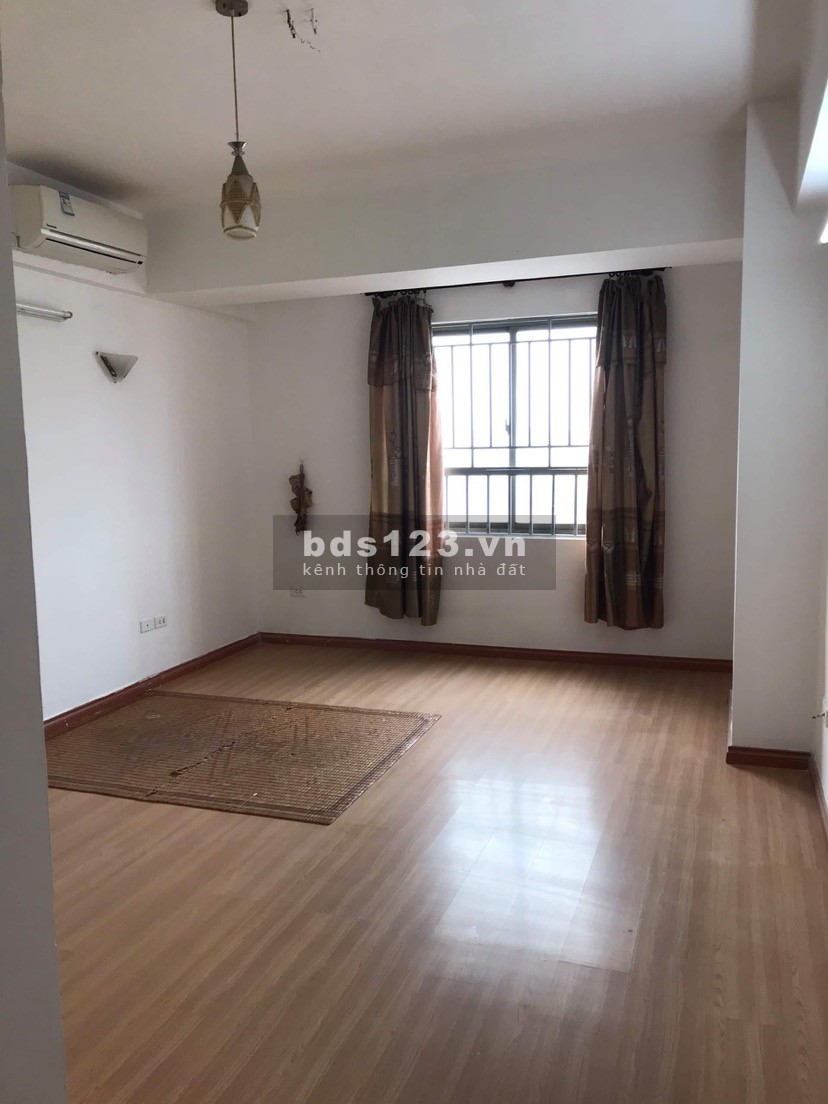 Cần bán gấp căn 94m 2pn cc toà nhà sông đà ( đối diện hv bưu chính) có đồ , giá 1ty85.lh:0962027838