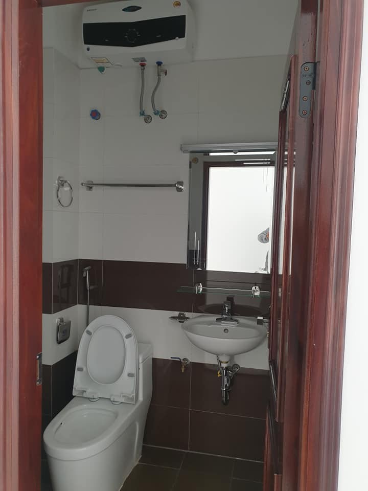 Chỉ 2.65 Tỷ Có Nhà Mới 5 Tầng, 31m2, Cách Ô Tô 40m Làng Bún Phú Đô.