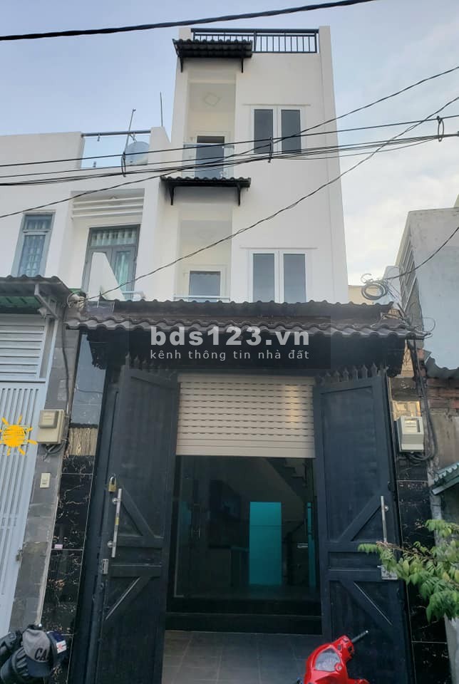 NƠ TRANG LONG HẼM TRƯỚC NHÀ 5M 4 TẦNG BTCT NHÀ MỚI Ở NGAY TRUNG TÂM BÌNH THẠNH