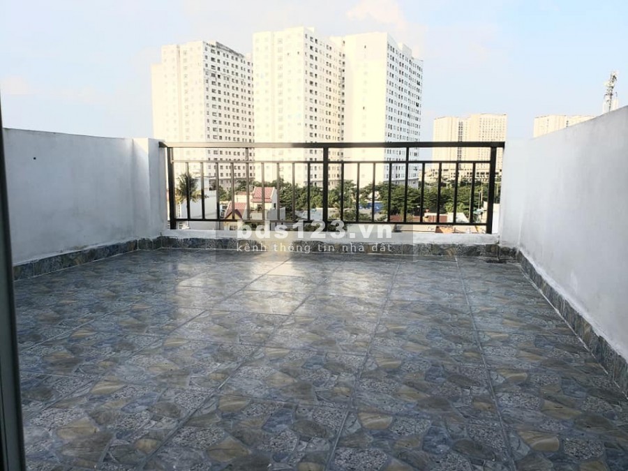 NƠ TRANG LONG HẼM TRƯỚC NHÀ 5M 4 TẦNG BTCT NHÀ MỚI Ở NGAY TRUNG TÂM BÌNH THẠNH